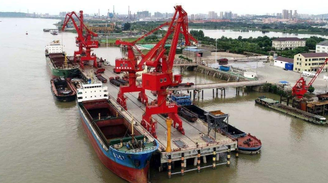 巴南概述露天料场港口封闭问题的实行方法